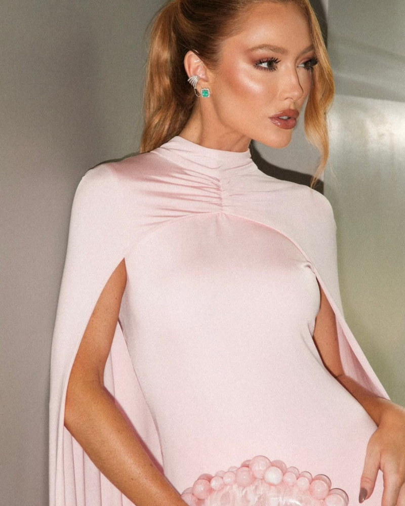 vestido fechado capa rosa bebê