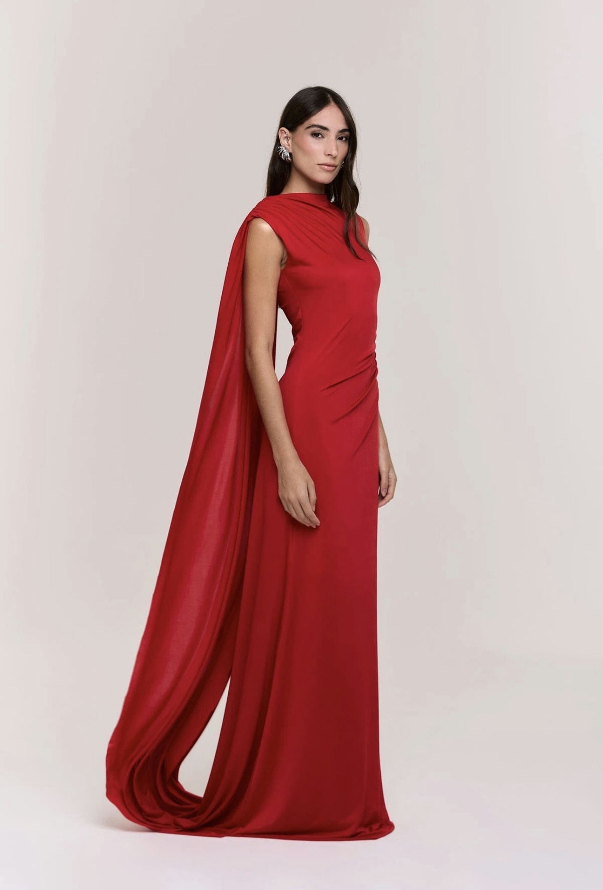vestido capa circular vermelho
