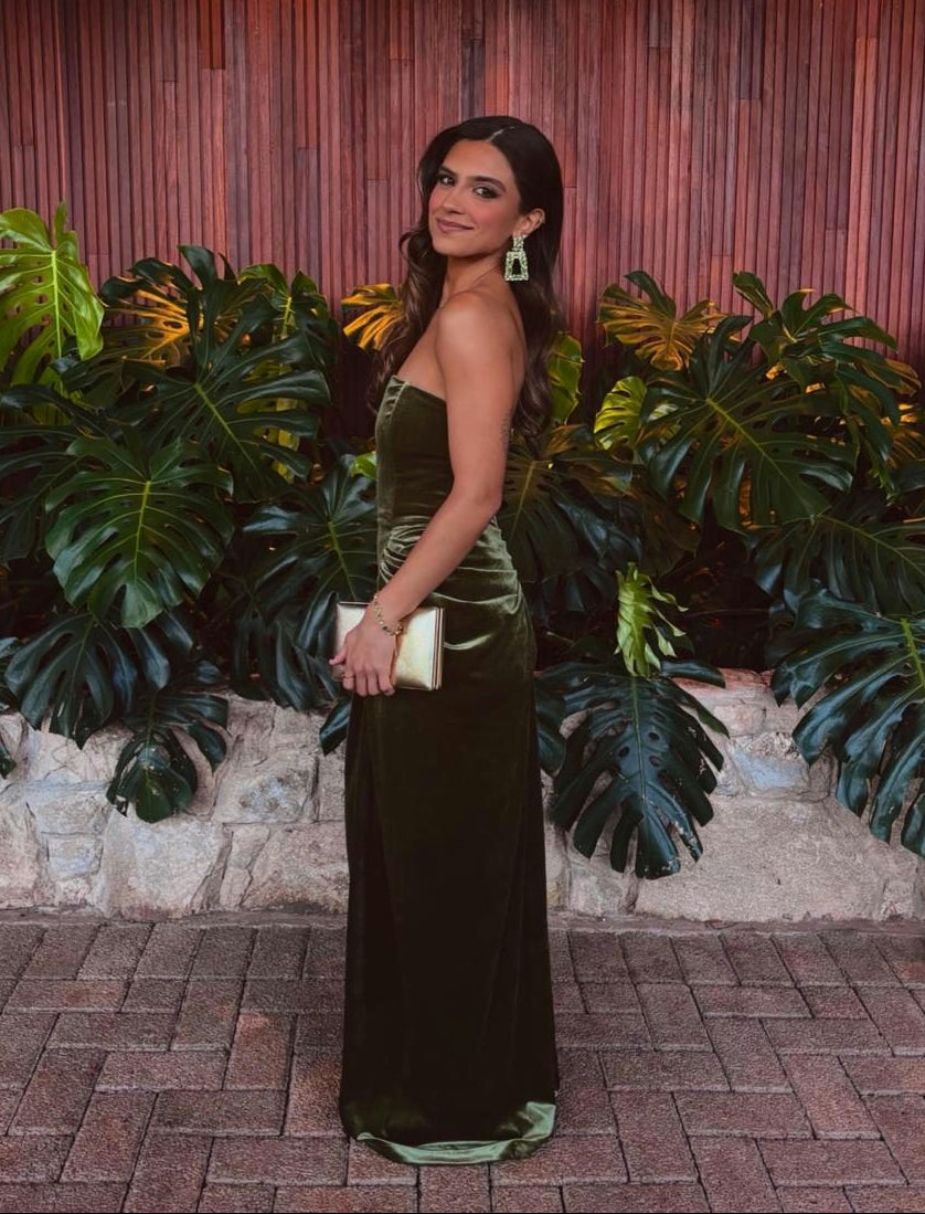 vestido acinturado veludo verde