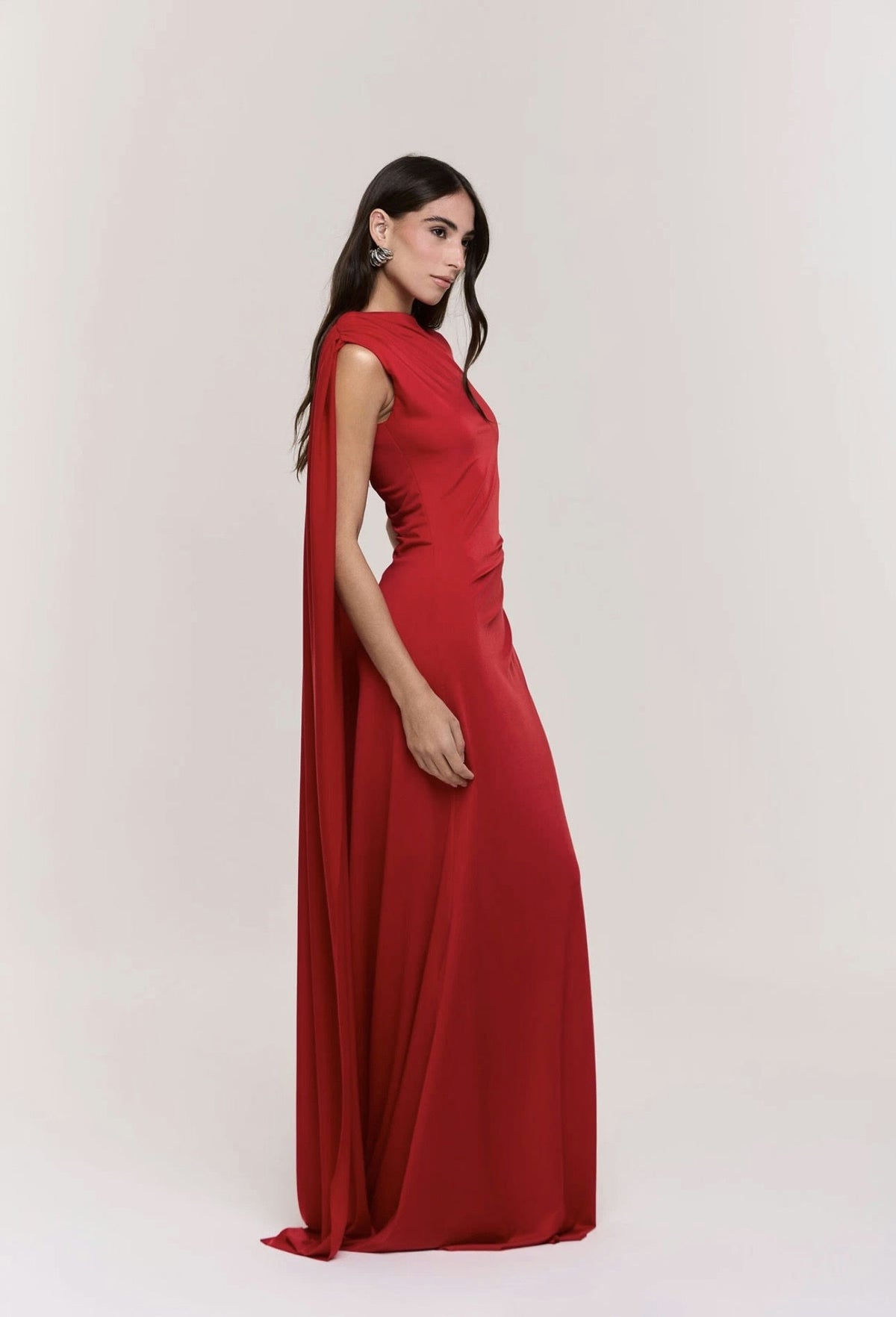 vestido capa circular vermelho
