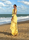 Vestido amarelo fluido