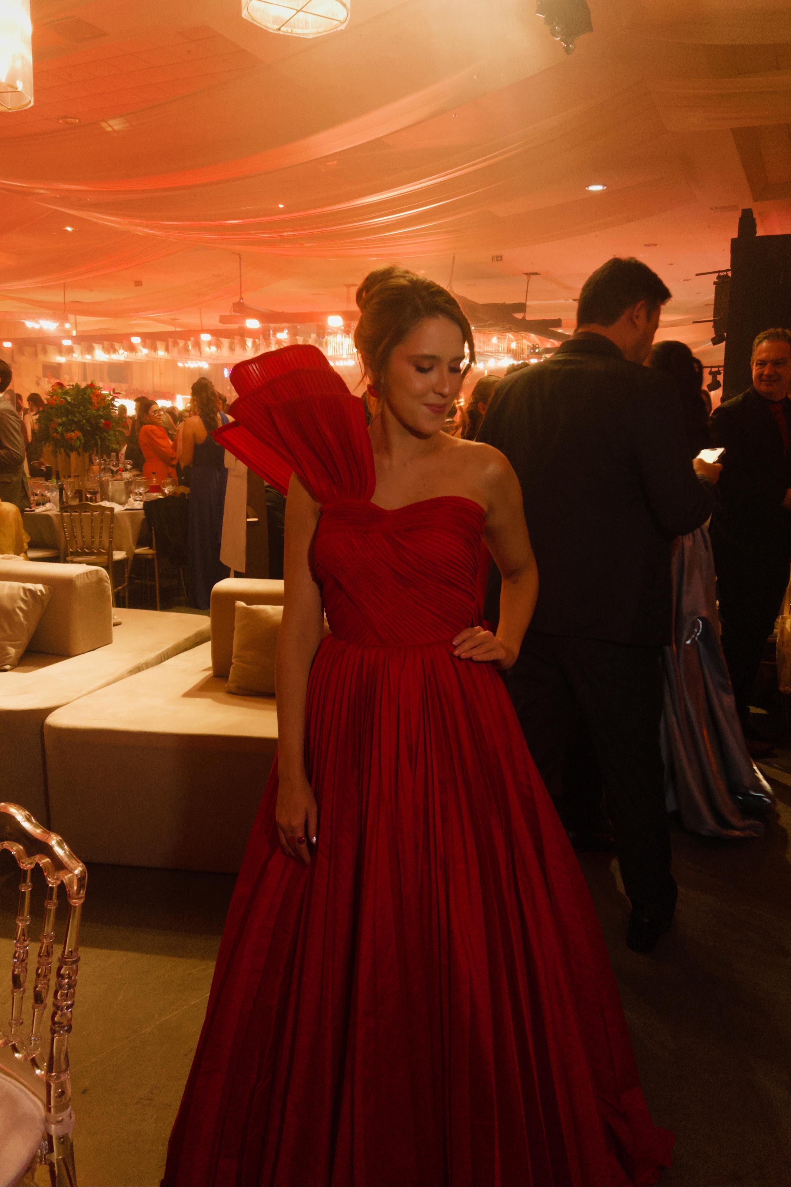 Vestido vermelho plissado tamanho M