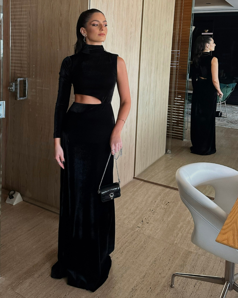 vestido recorte veludo preto