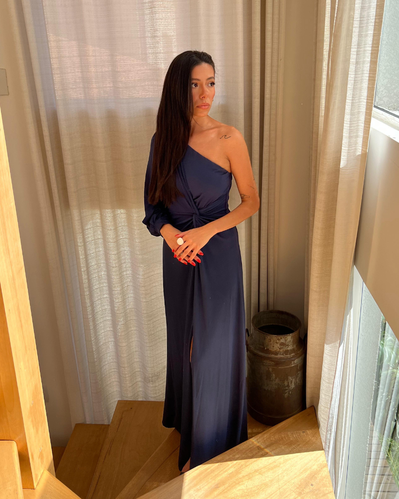 vestido um ombro só azul