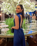 vestido gola e decote azul marinho