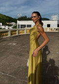 vestido acetinado transpasse verde