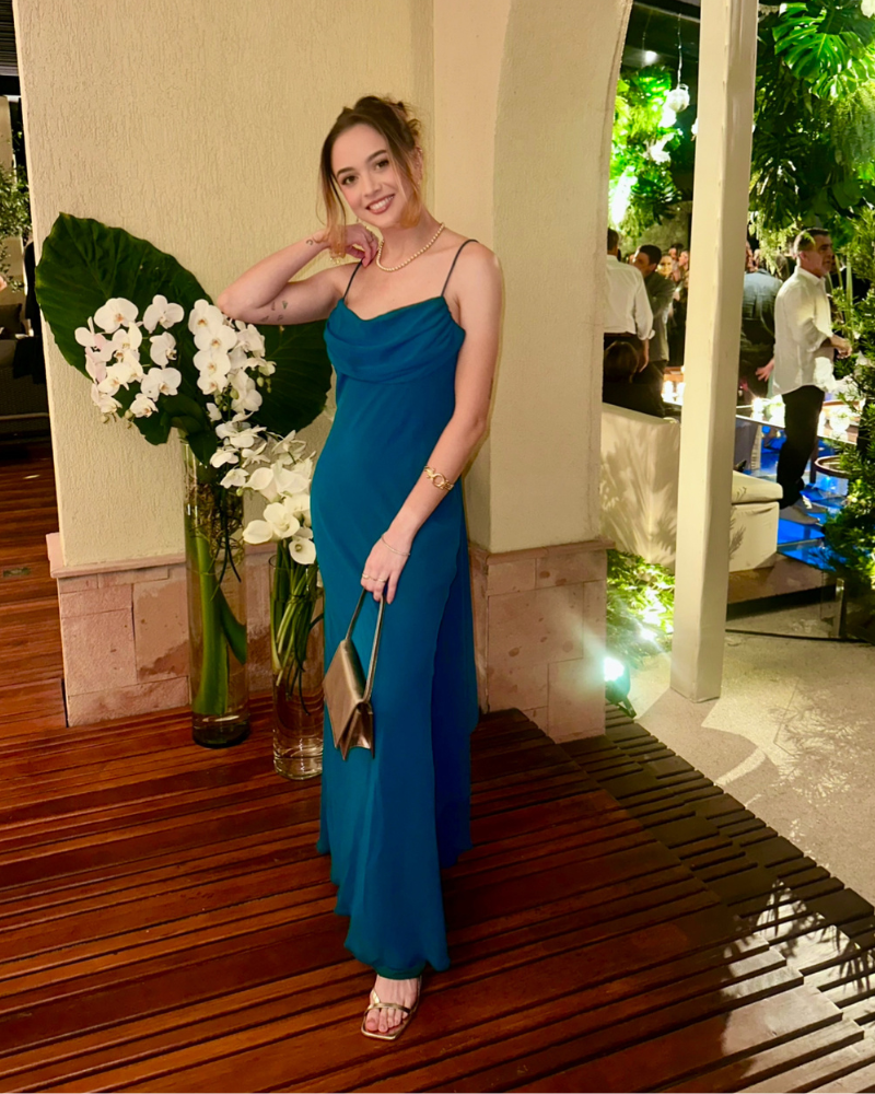 vestido costas aberta azul