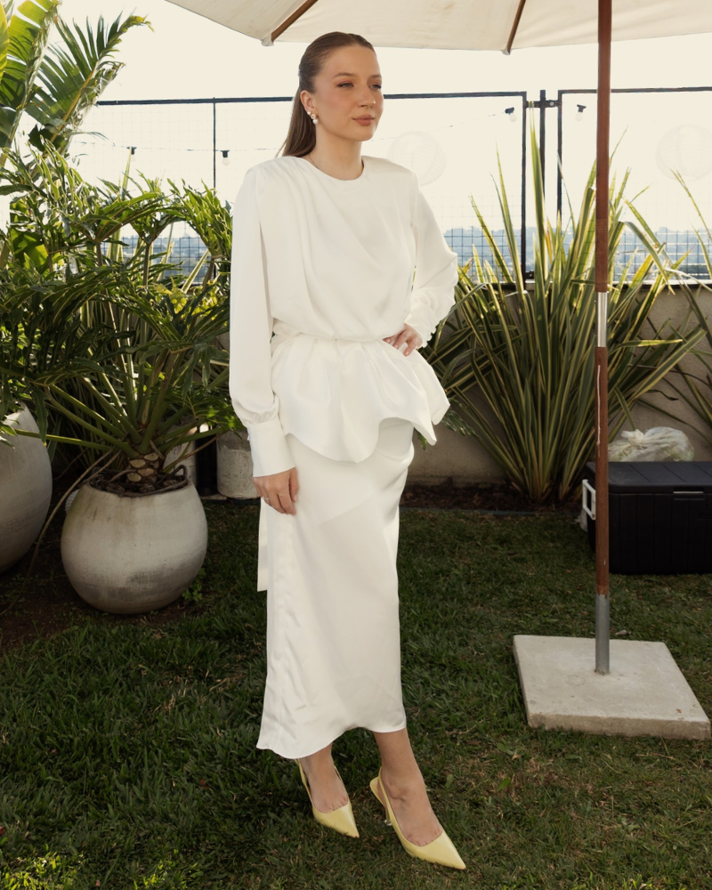 vestido midi acinturado cetim branco