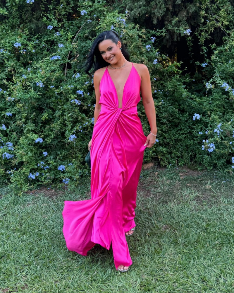 vestido detalhe frontal e amarração nas costas rosa