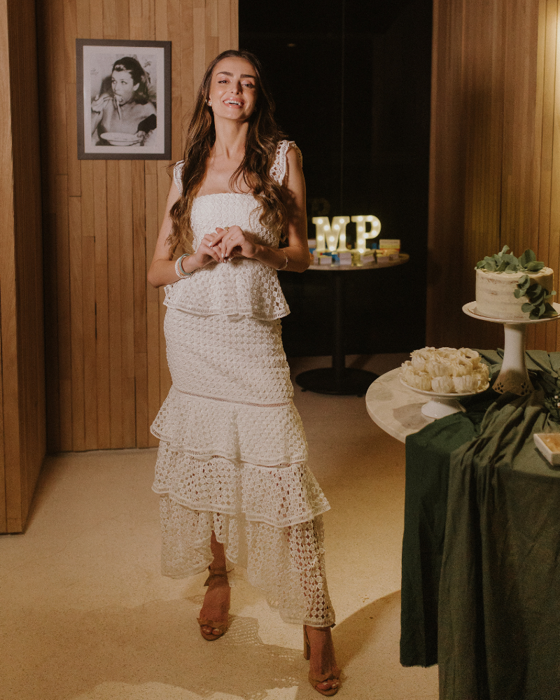 vestido renda midi branco