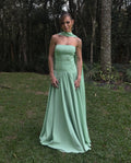 Vestido verde menta / sage sob medida