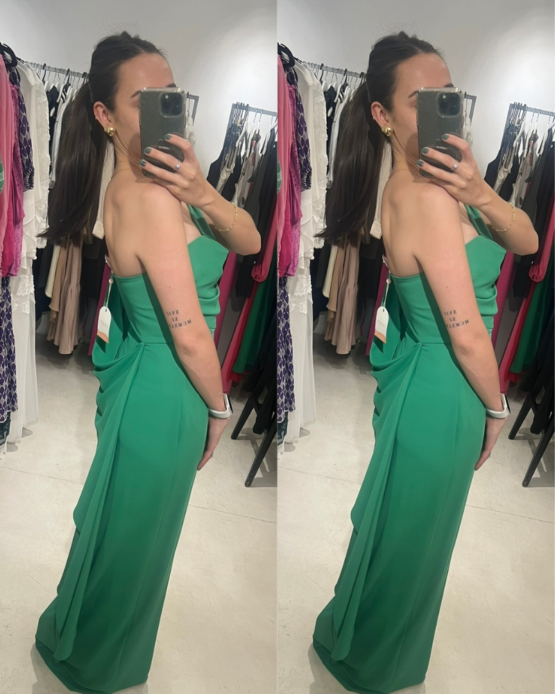 vestido fluído detalhe drapeado verde