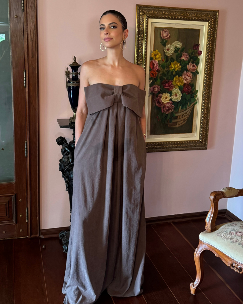 vestido detalhe busto laço marrom