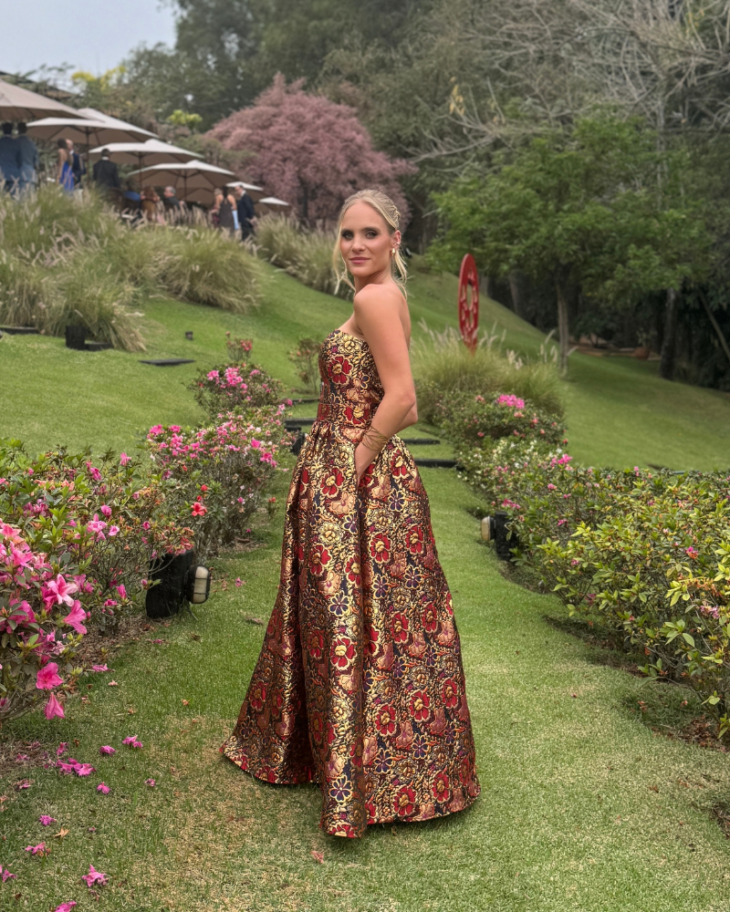 vestido jacquard florido dourado