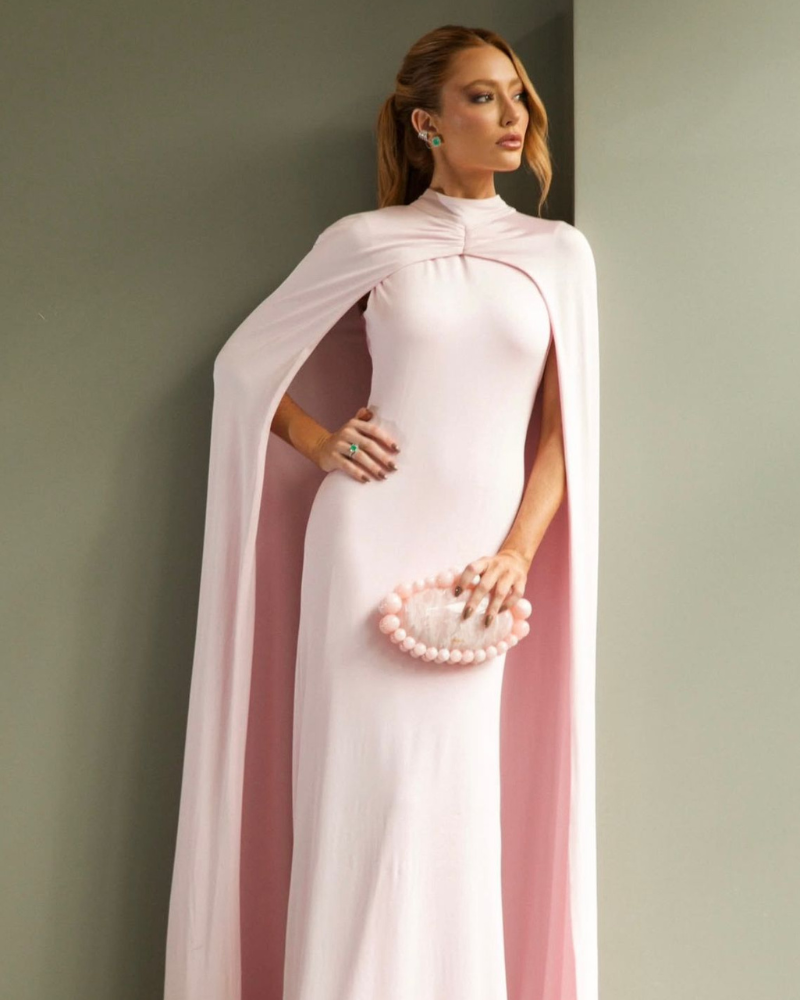 vestido fechado capa rosa bebê