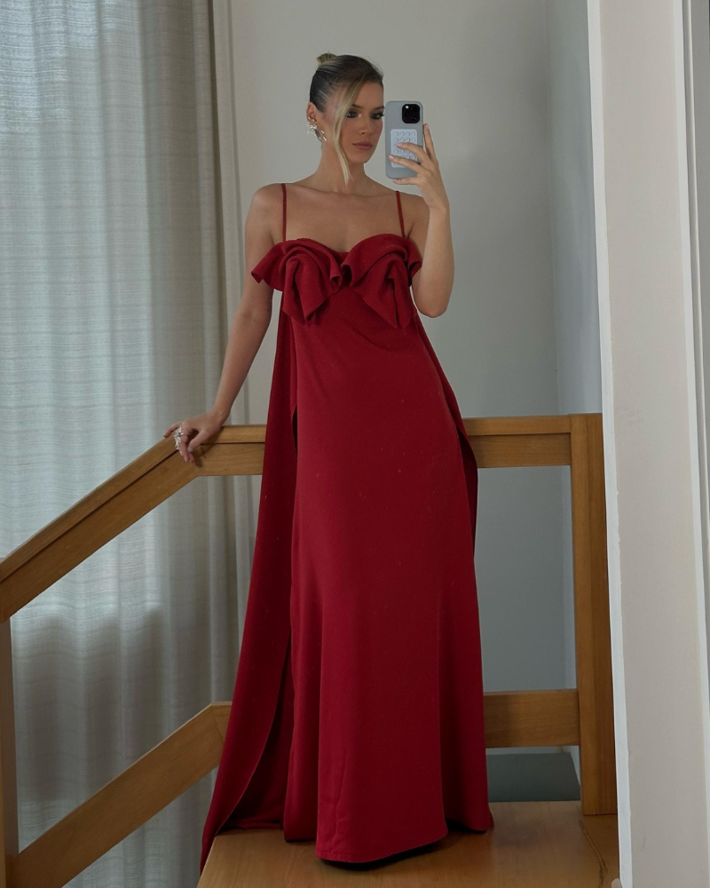 vestido detalhe busto vermelho