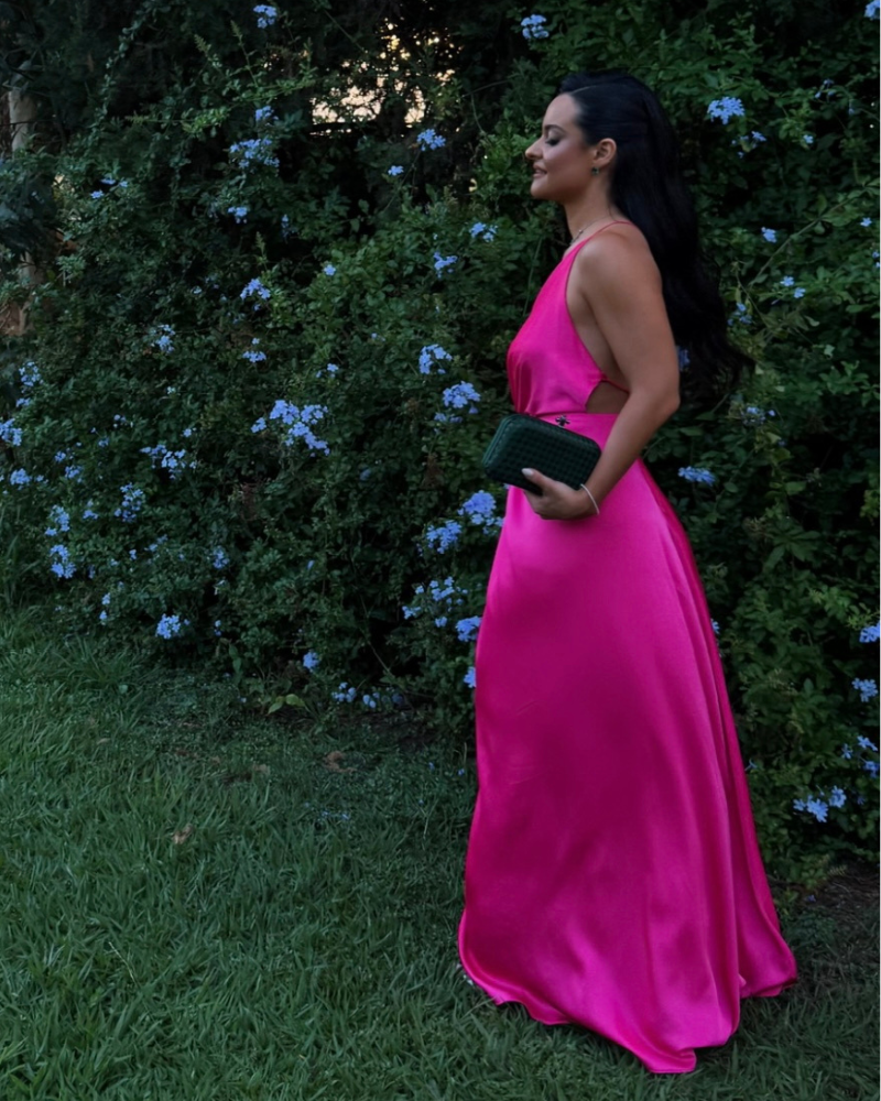 vestido detalhe frontal e amarração nas costas rosa