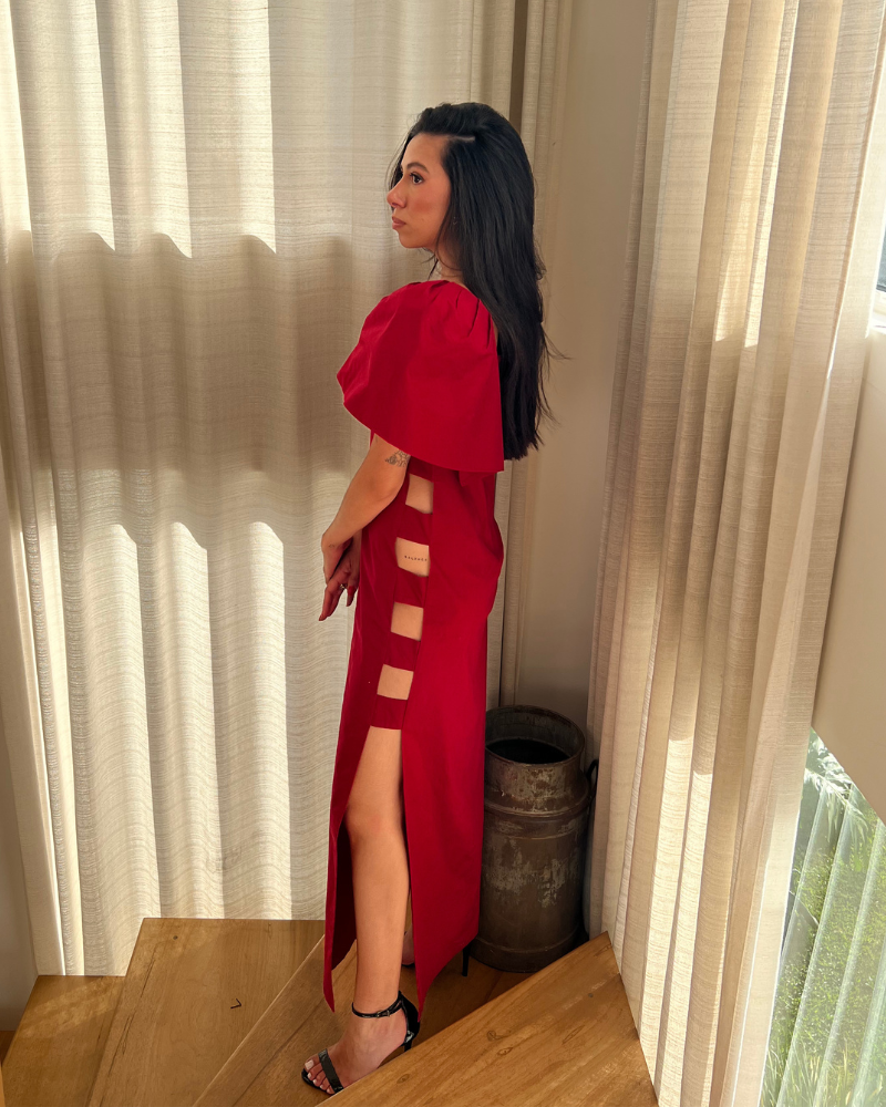 vestido decote coração vermelho