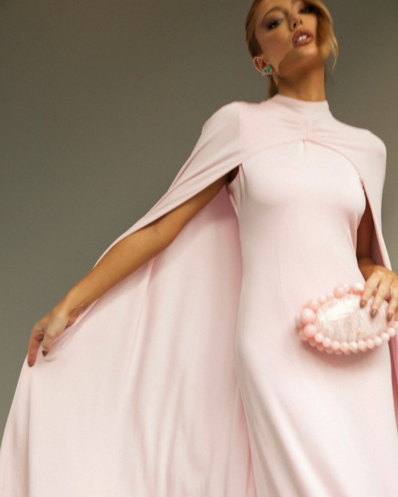 vestido fechado capa rosa bebê