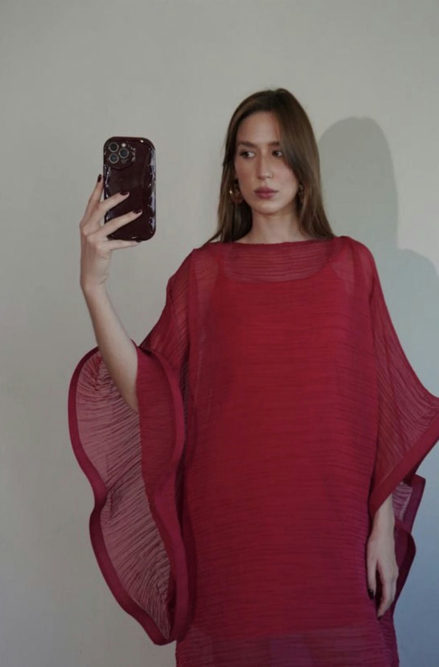 vestido mangas estruturadas magenta