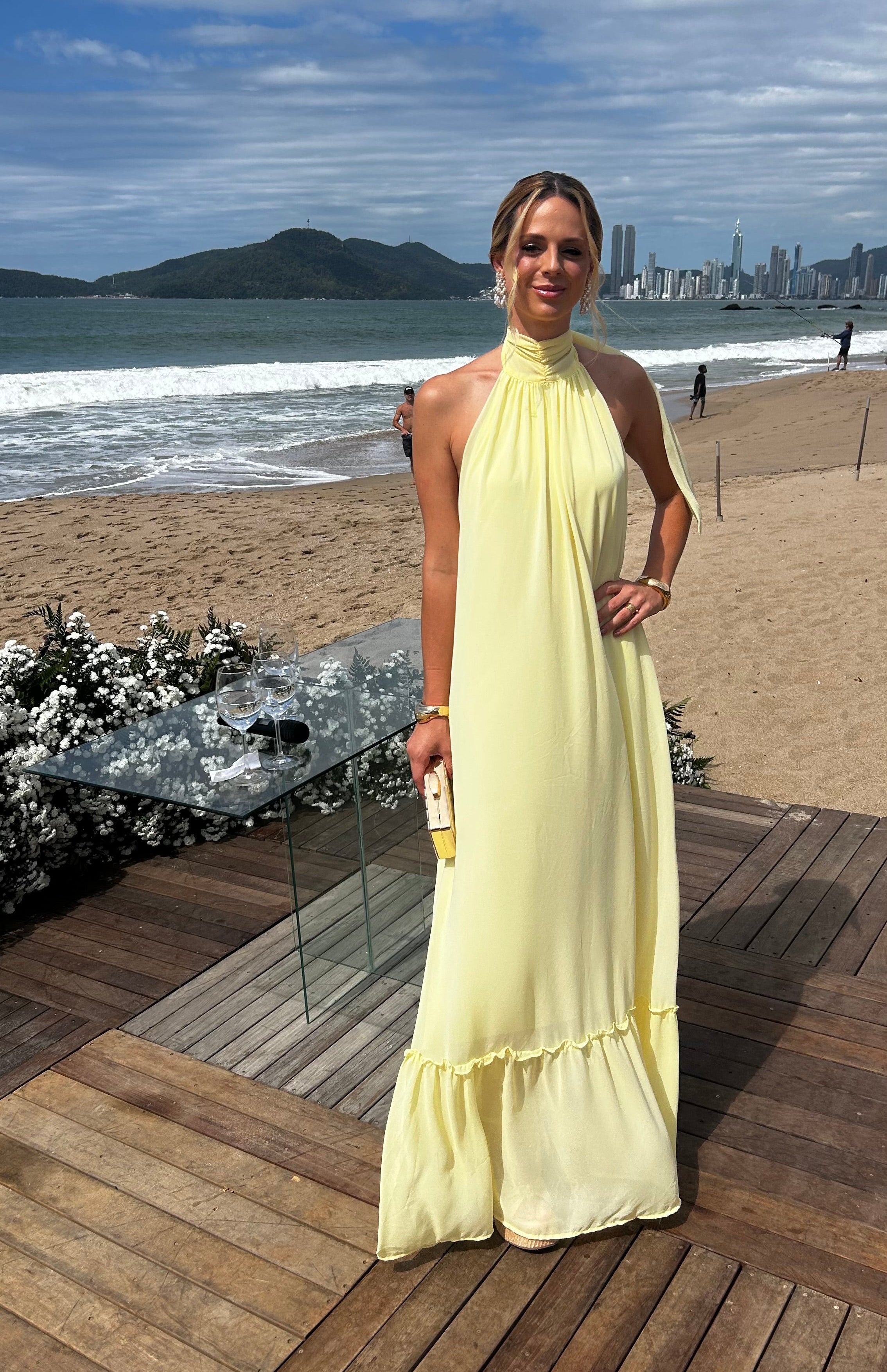 Vestido fluido amarelo tamanho Único