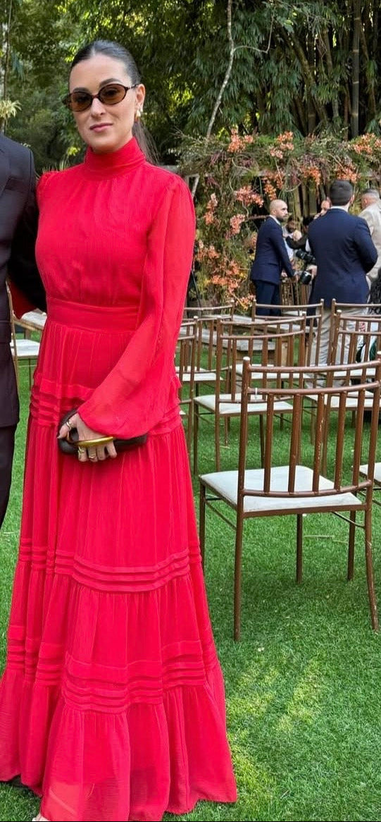vestido camadas manga longa vermelho