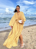 vestido tunica plissado dourado