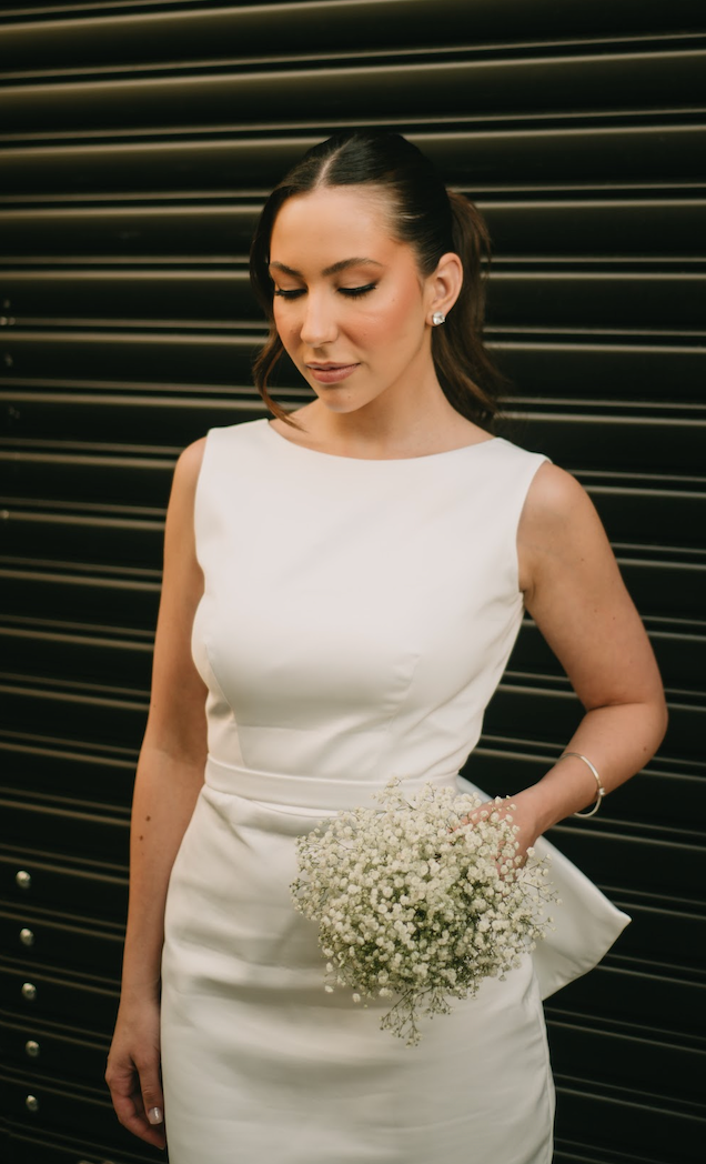 vestido costas laço branco