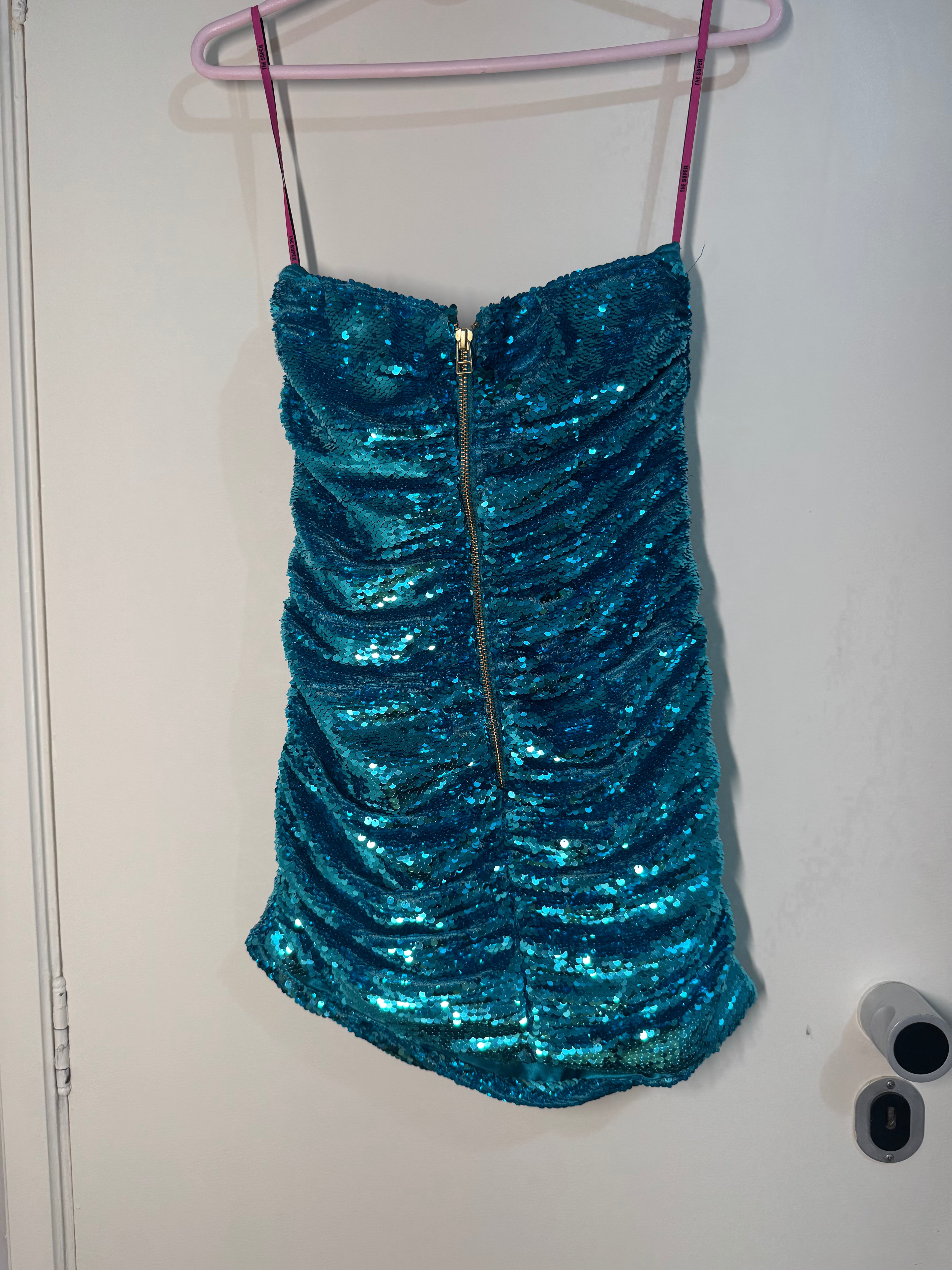 vestido mini paetê turquesa