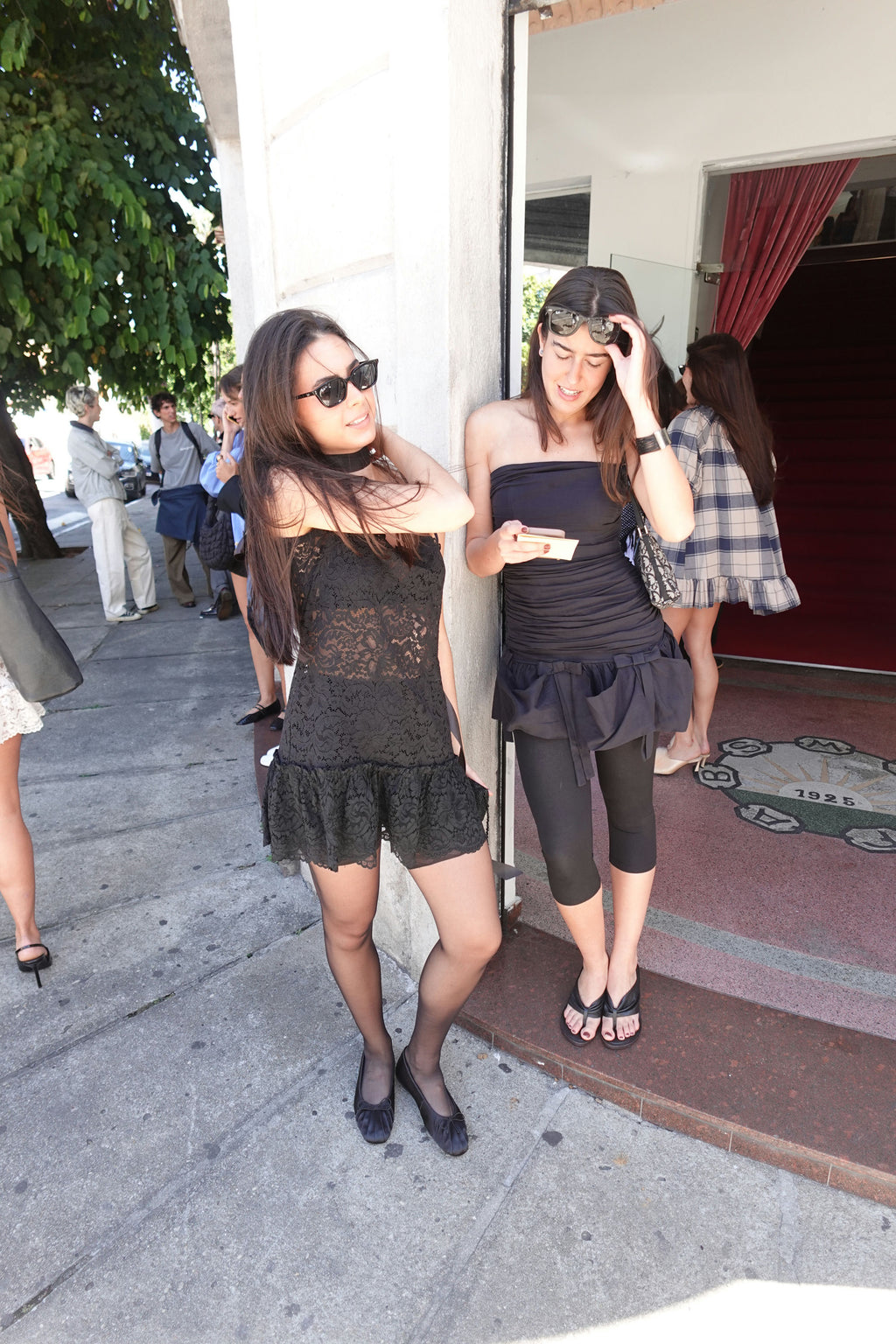 vestido mini renda preto