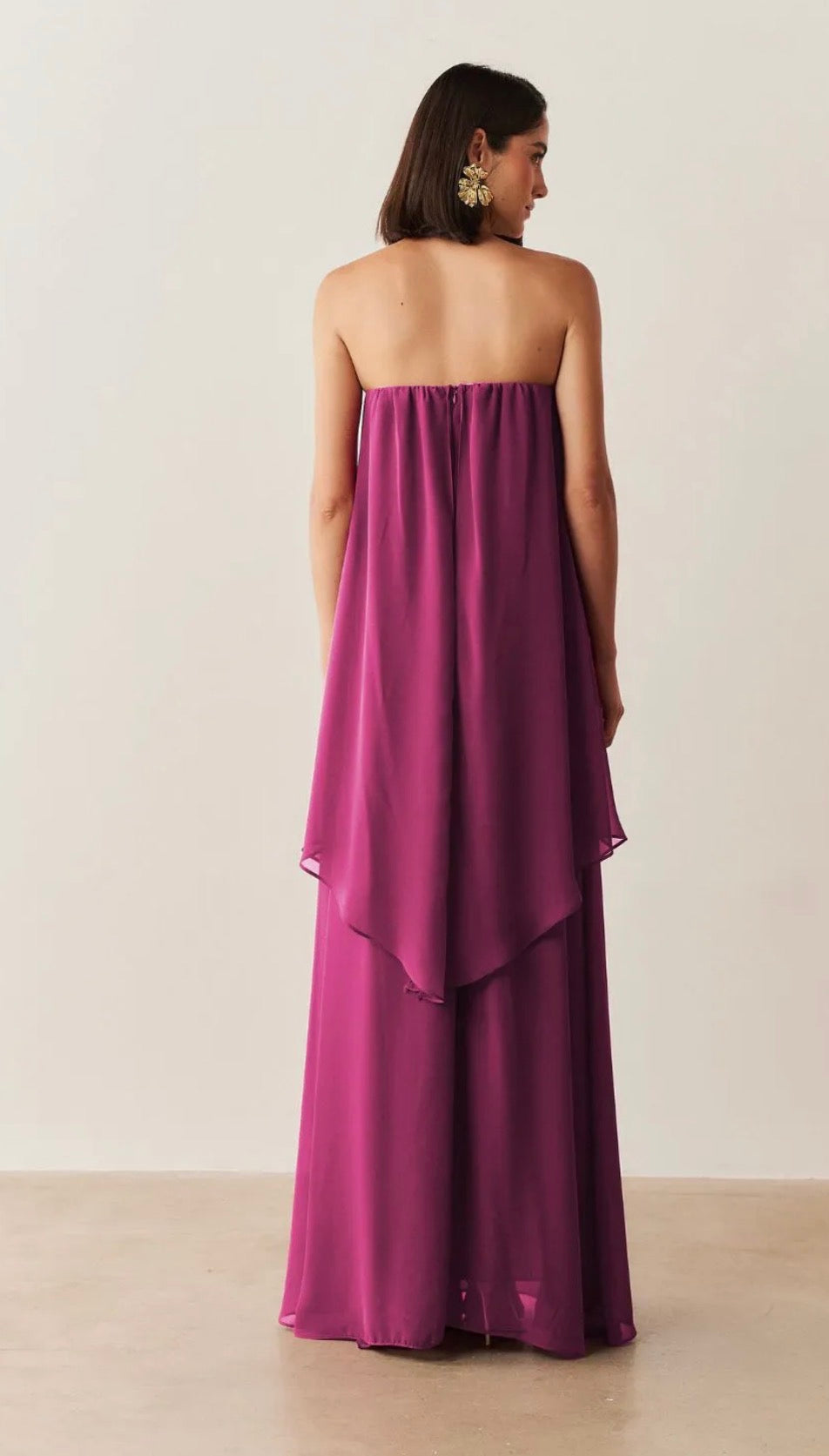 vestido tomara que caia fúcsia