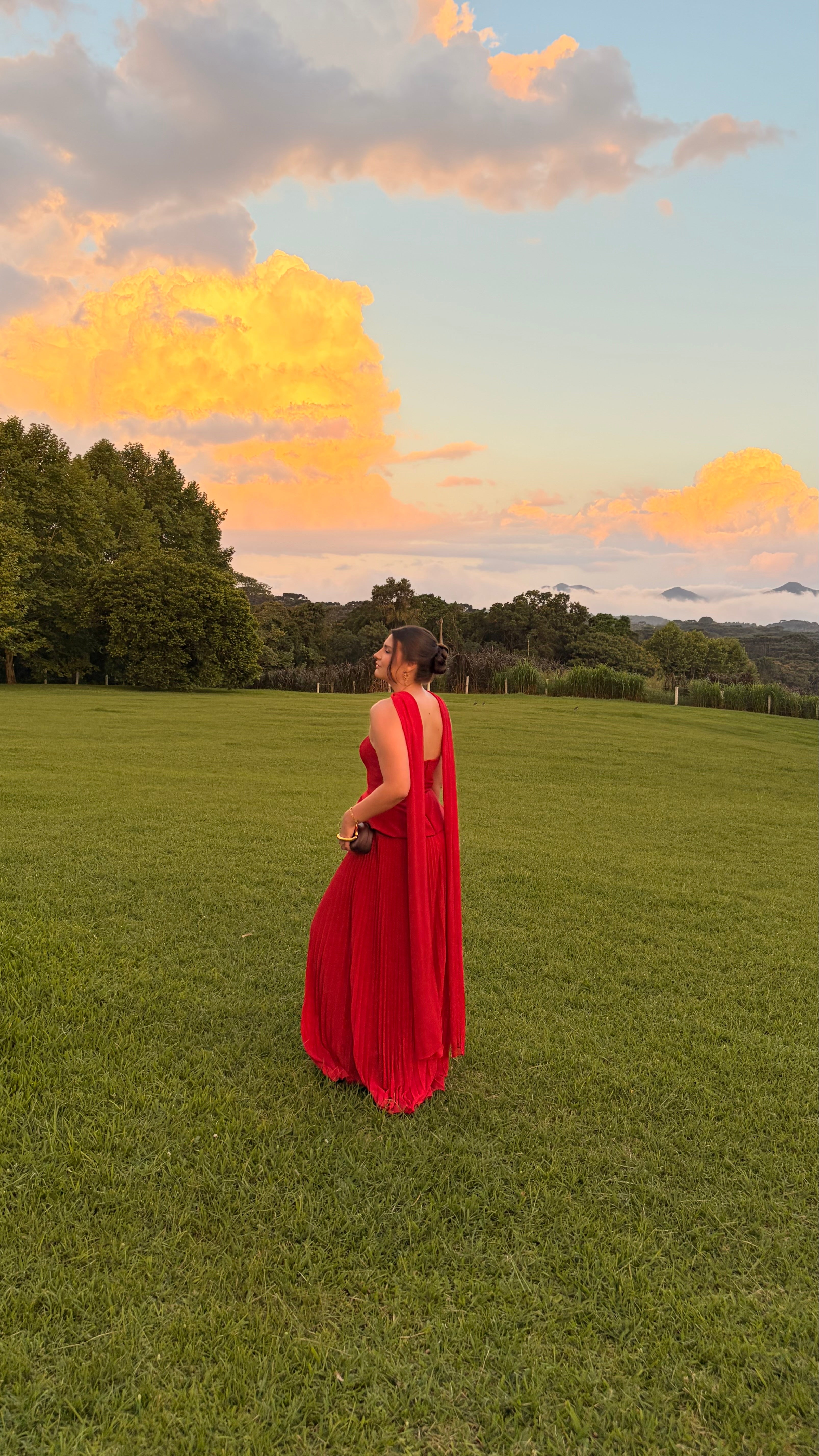 vestido corset plissado vermelho