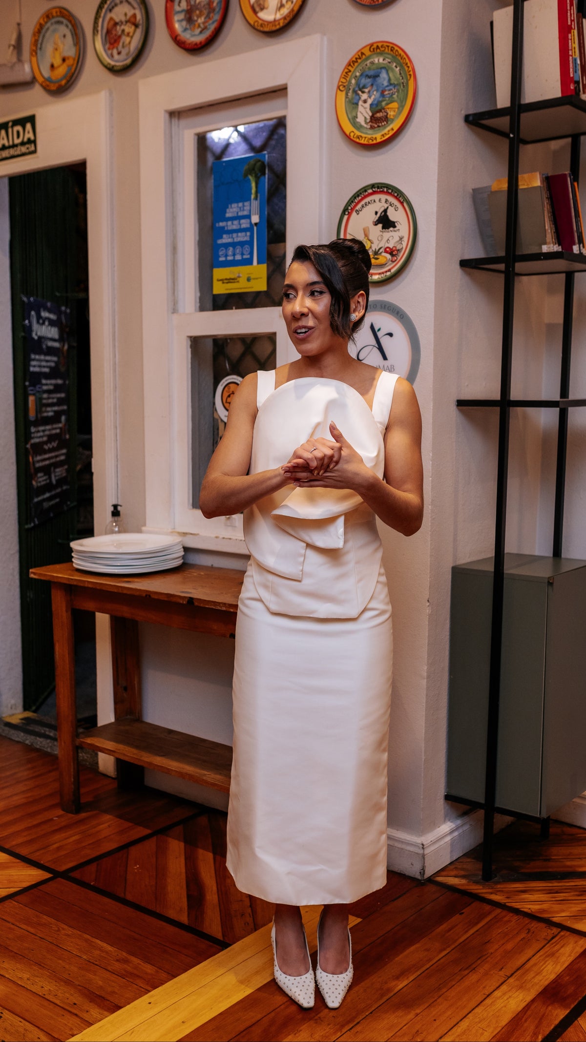 conjunto detalhe busto branco