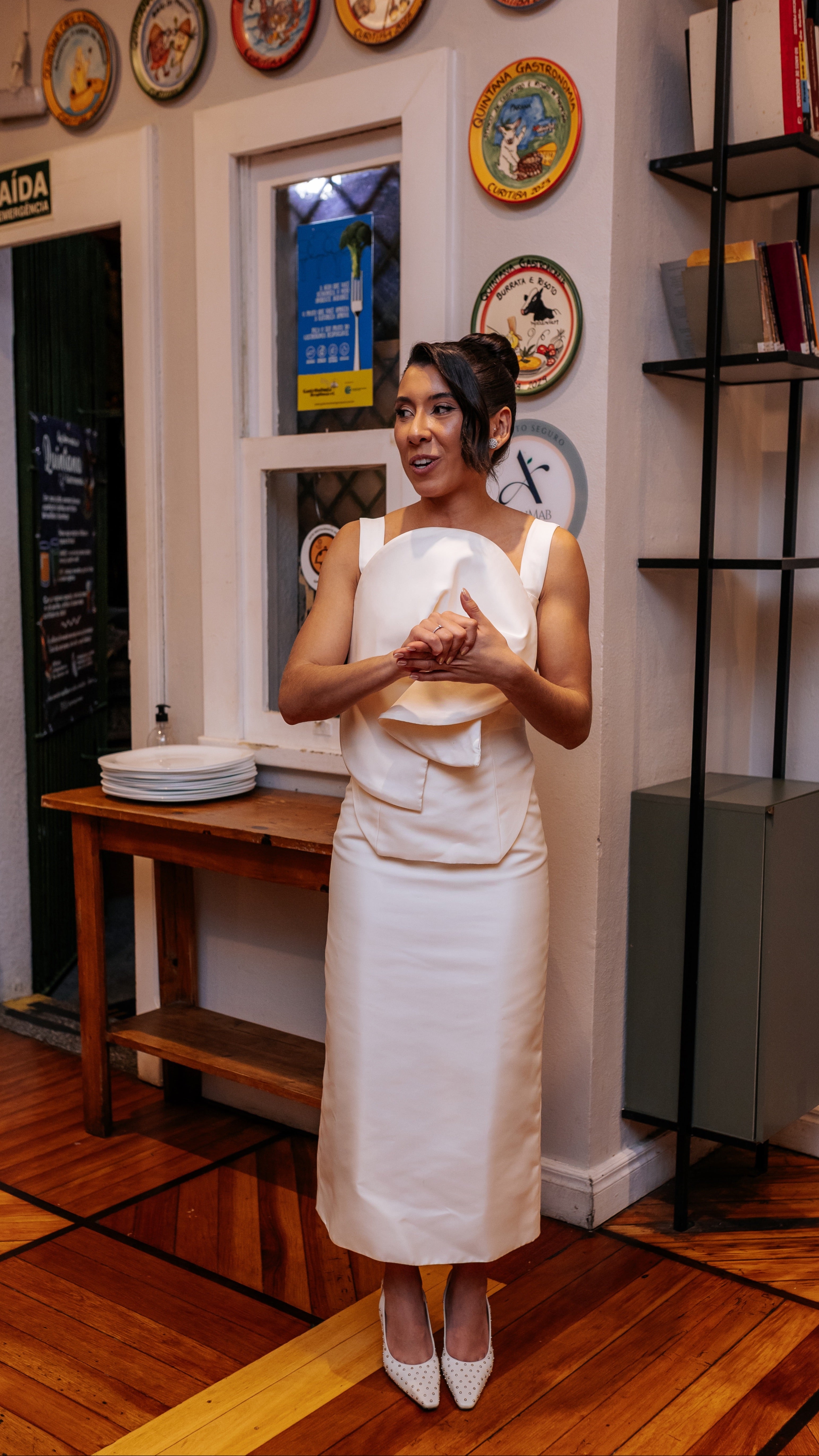 conjunto detalhe busto branco