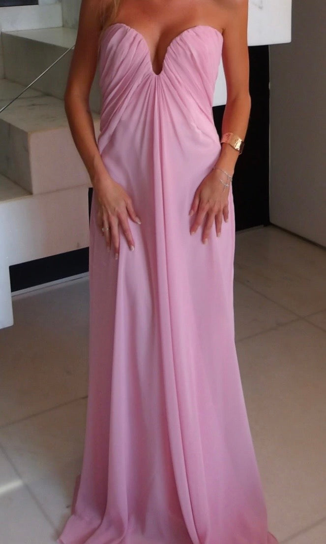 vestido fluído tomara que caia rosa