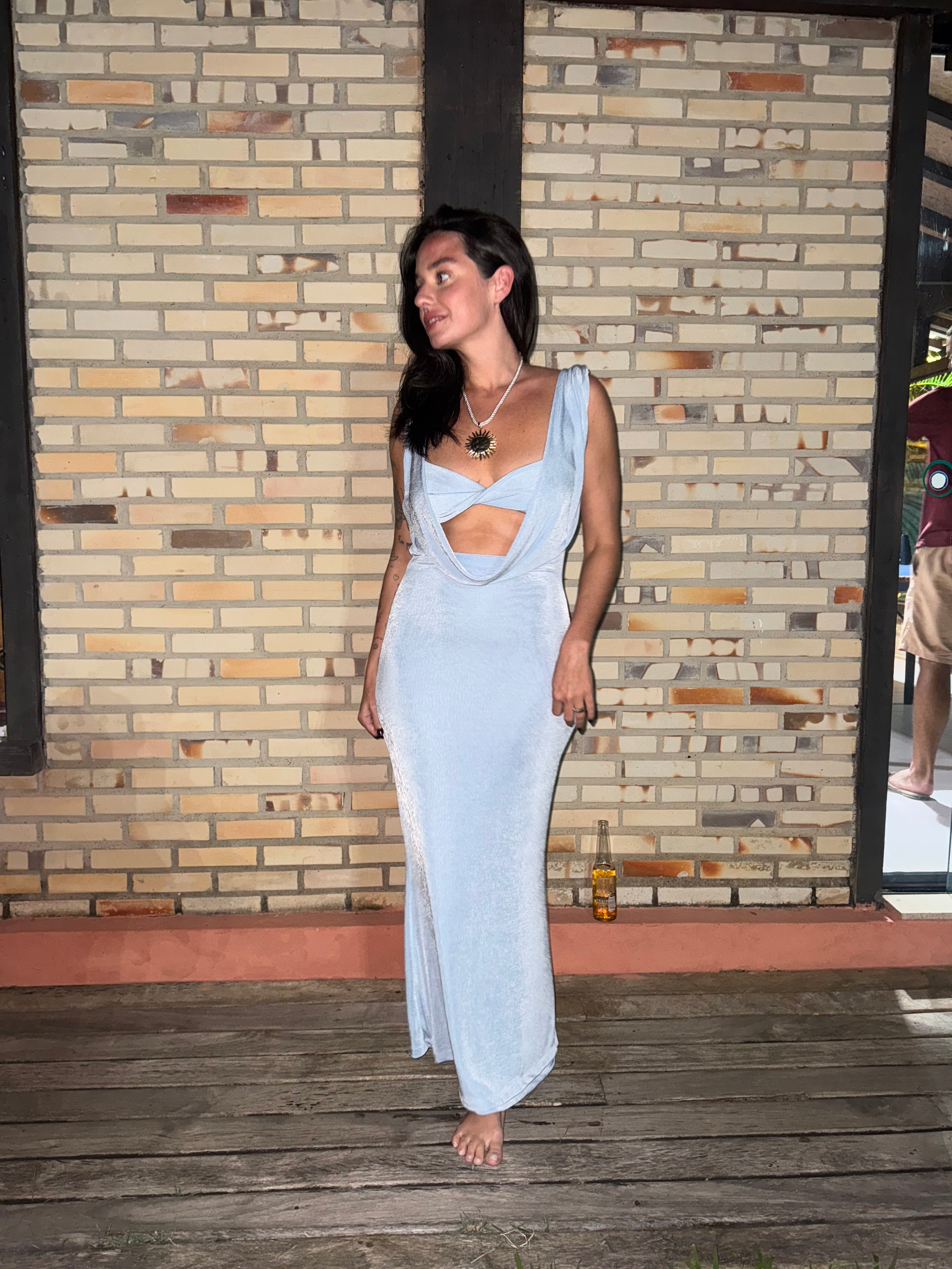 vestido detalhe busto azul