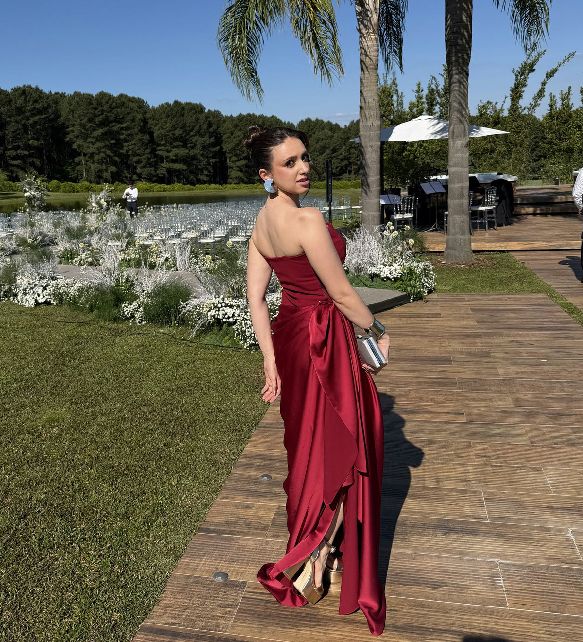 vestido corset saia vinho