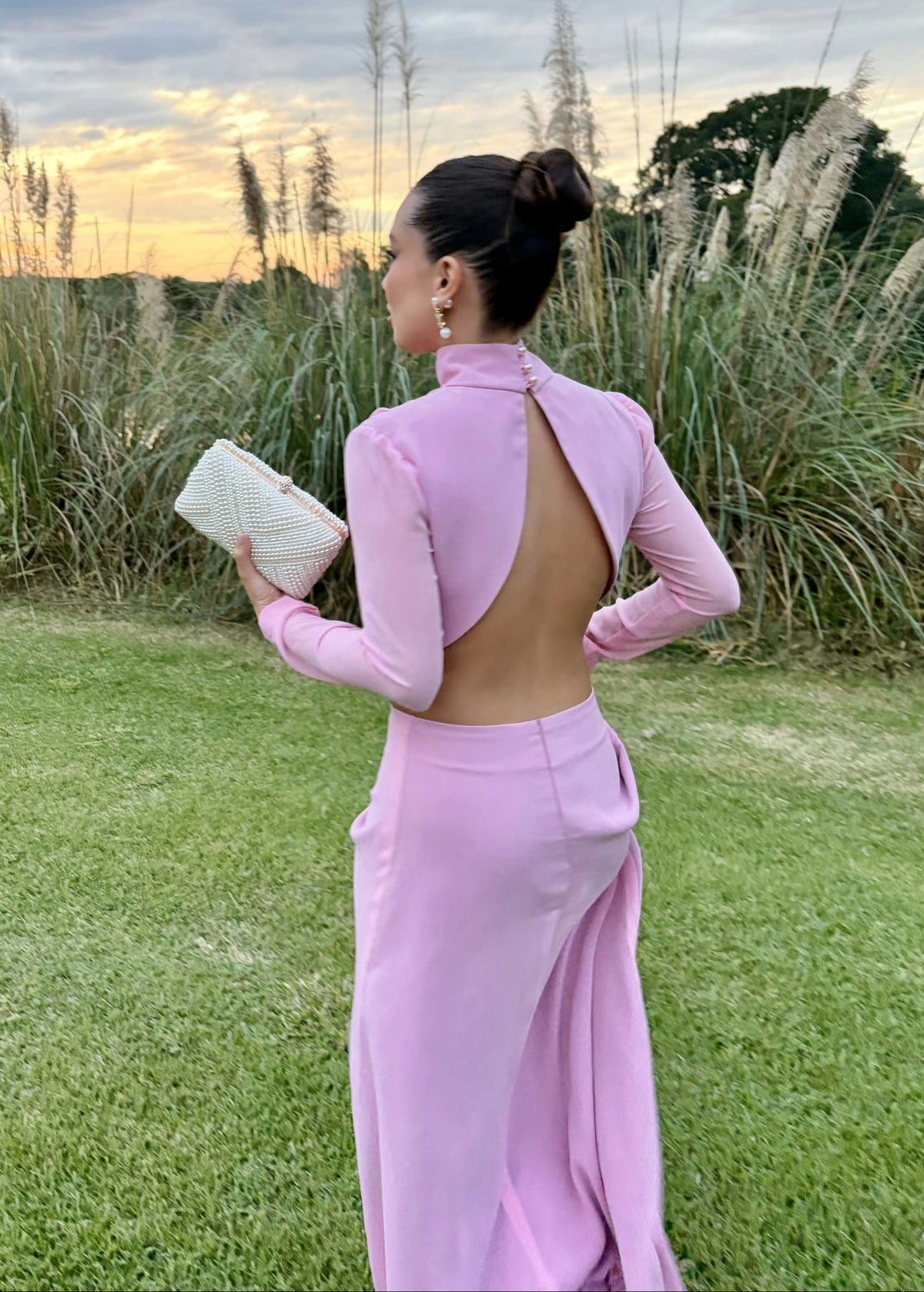 vestido laço veludo rosa