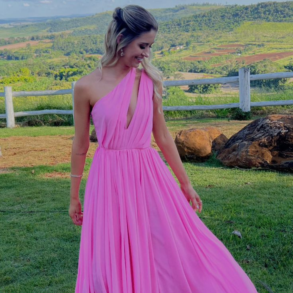 vestido decote unilateral rosa