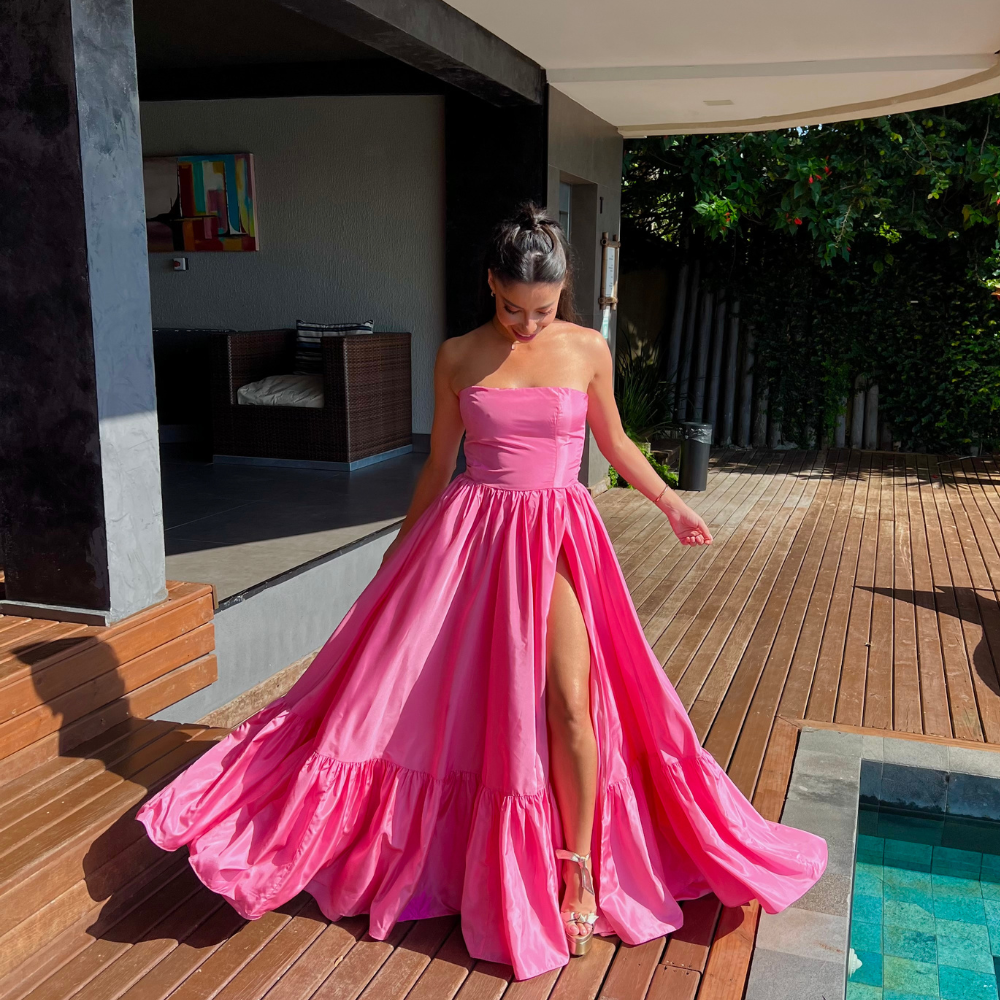 vestido fenda acetinado rosa