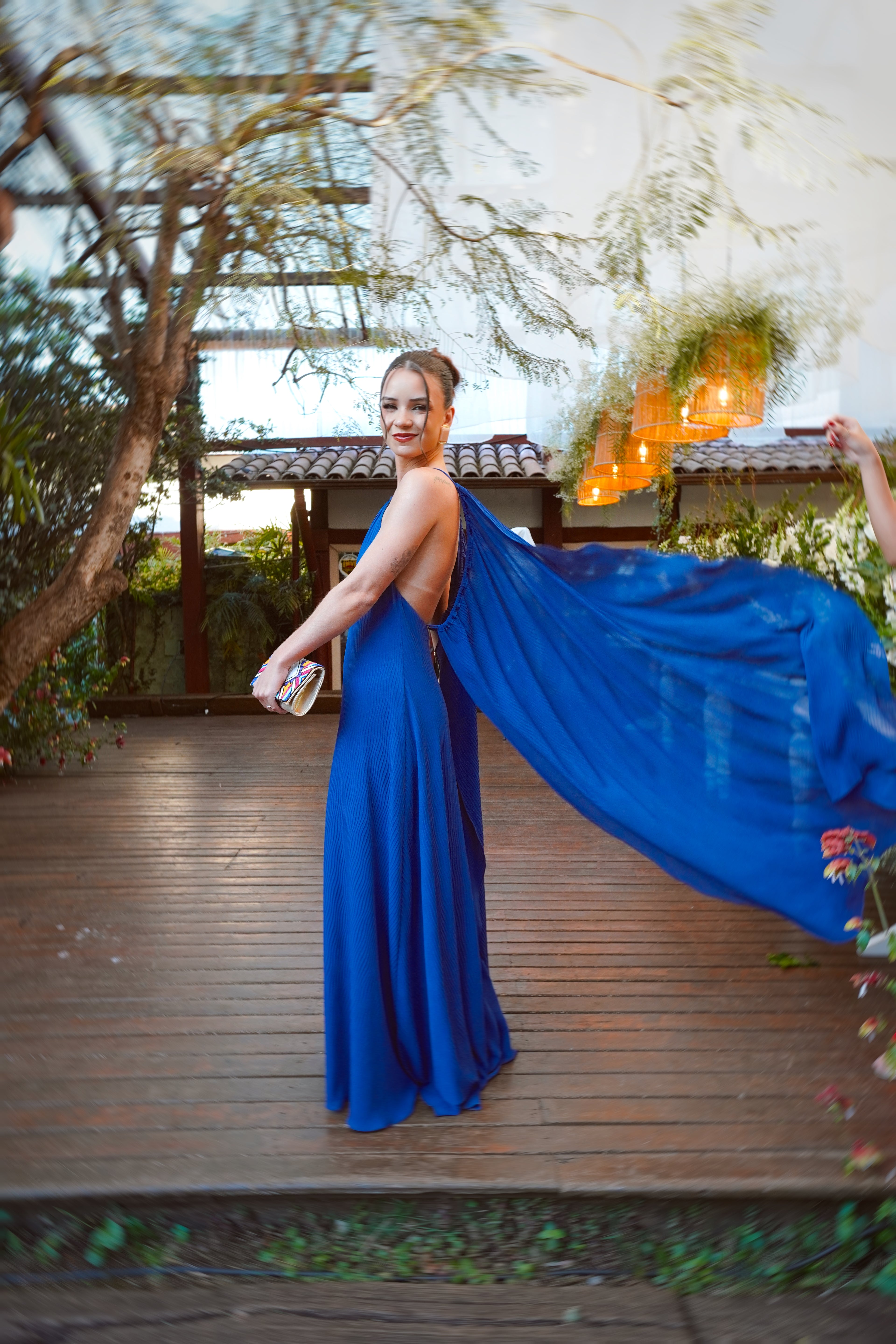 vestido capa fluída azul