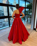 Vestido vermelho plissado tamanho M