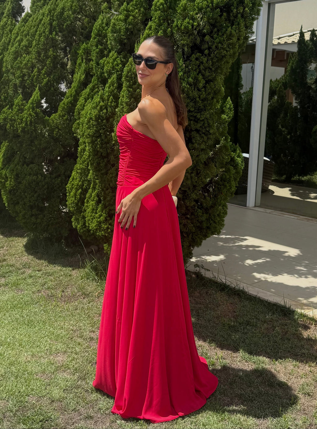 vestido tomara que caia cereja