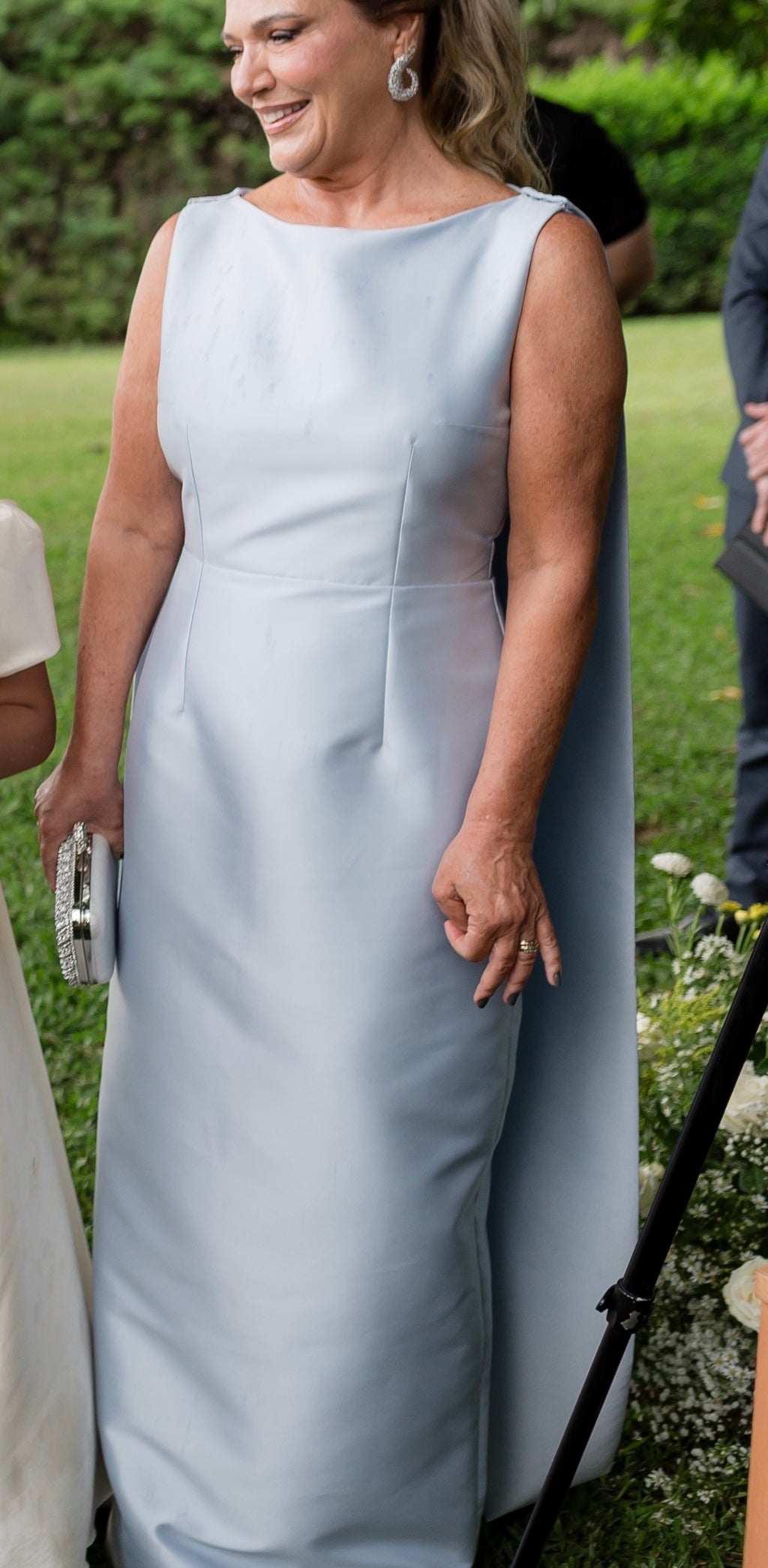 vestido zibeline capa perolado