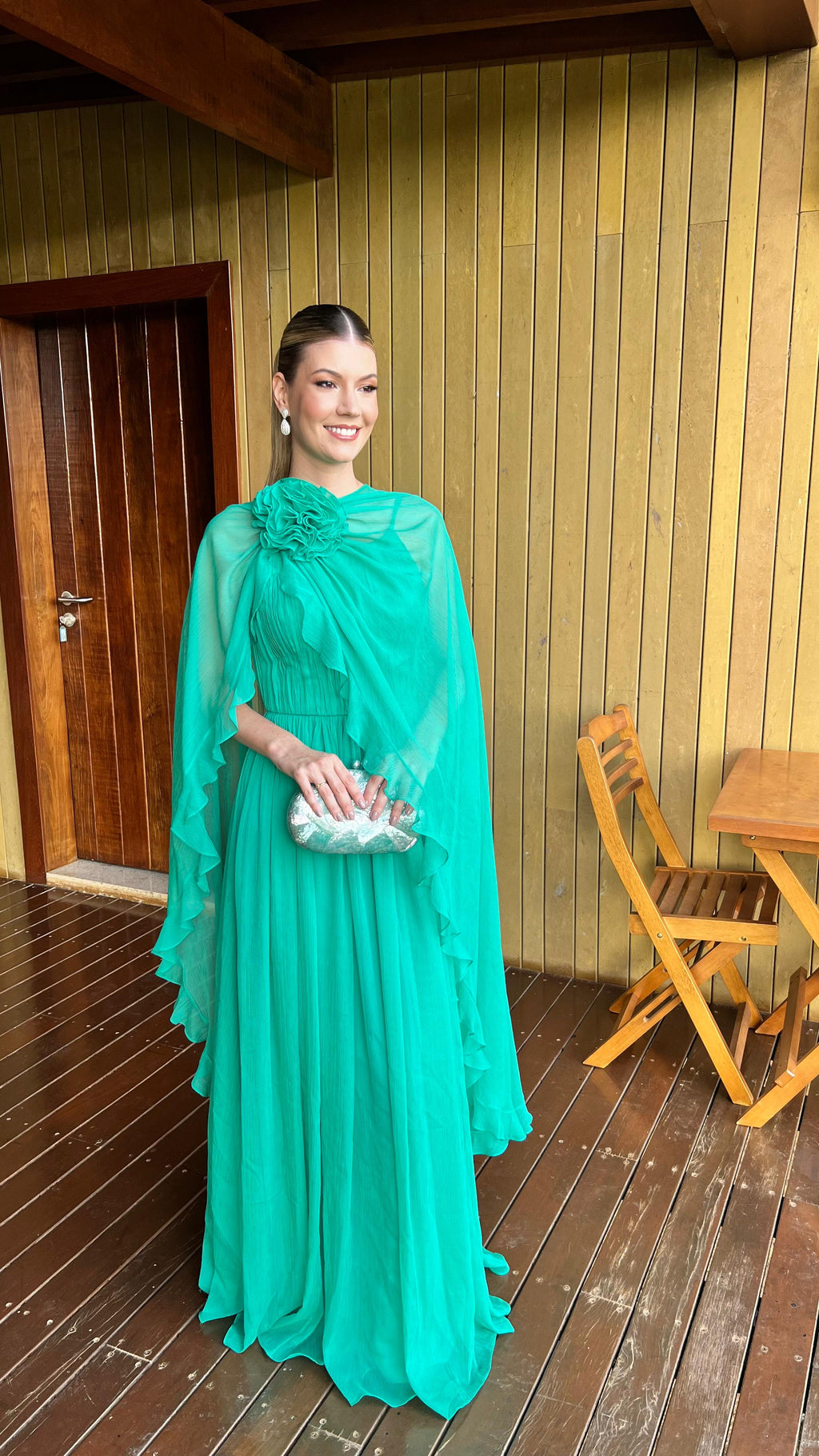vestido capa fluída verde