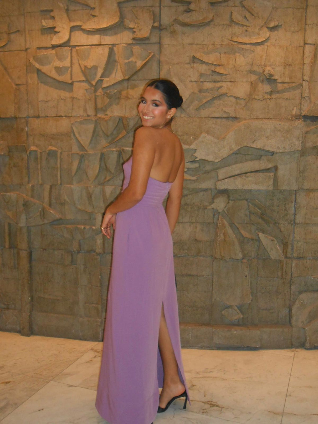 vestido detalhe círculos roxo