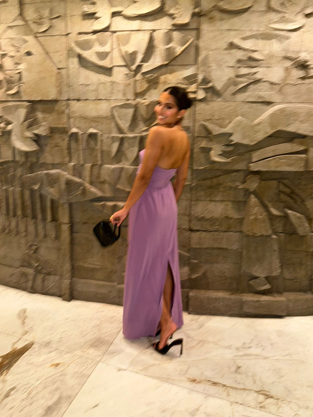 vestido detalhe círculos roxo