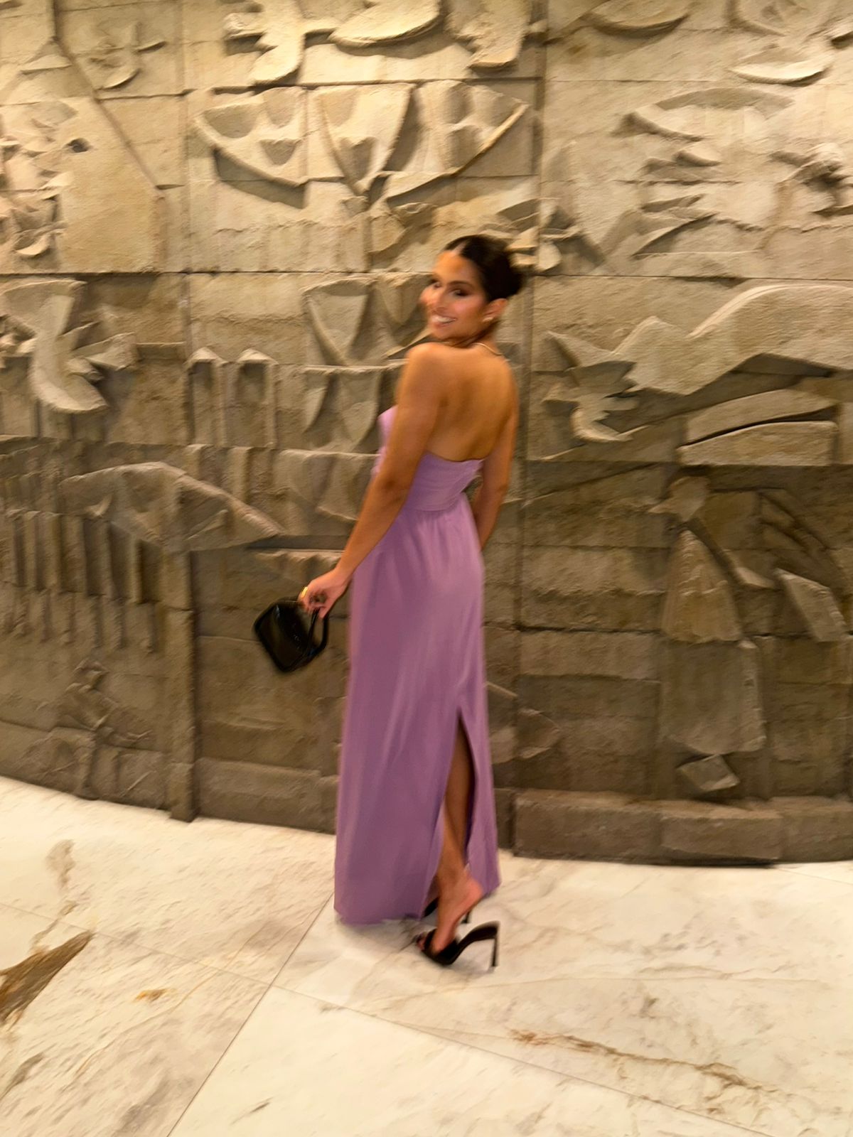 vestido detalhe círculos roxo