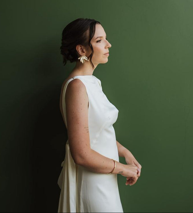 vestido capa torcida branco