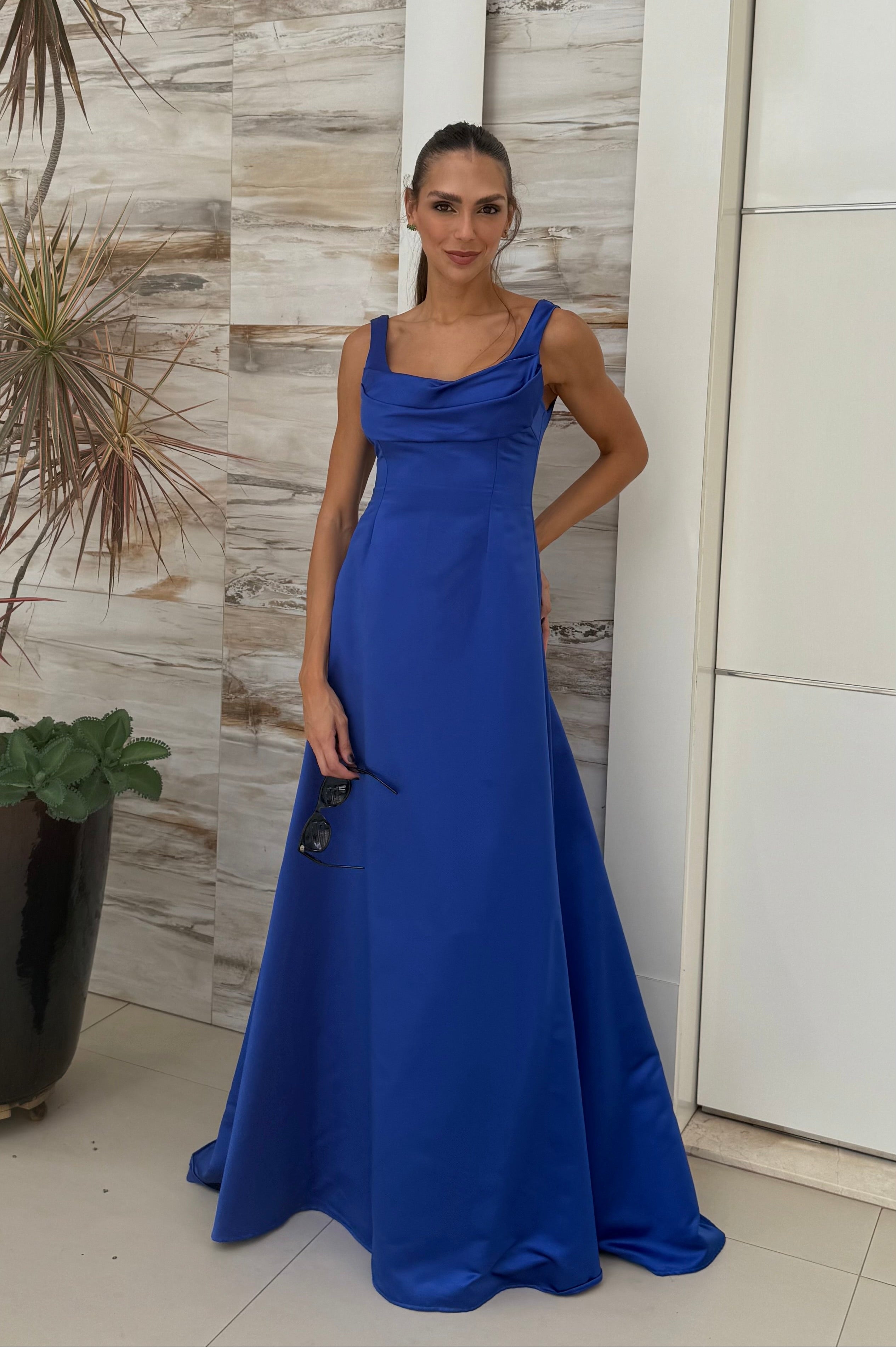 vestido busto drapeado azul